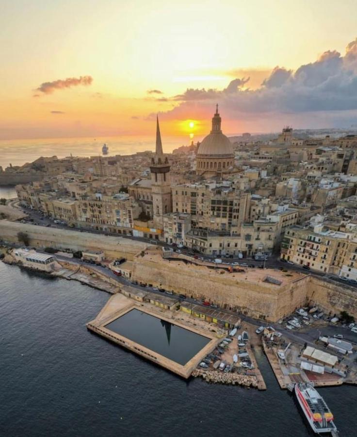 Ewa Apt - 3-Bedrooms Apt Near Sliema - St Julians Seafront Gzira Экстерьер фото